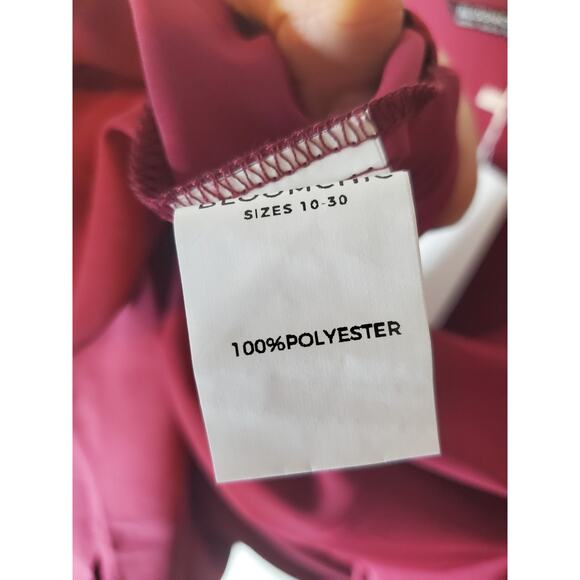 BloomChic V-Neck Elastic Arm Lightweight Blouse, NWT, 3X - Picture 6 of 6